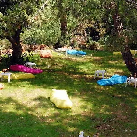 Azak Aparthotel 3*